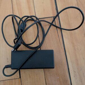 Genuine Gateway AC Adapter 19V 3.42A 65W Power Supply Power Cord OEM